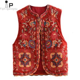 Women's Vests Vintage autumn Floral Embroidery Sequins Velvet women vest Fashion sleeveless cardigan Ladies Outerwear Casual Waistcoat 230803