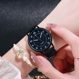 Wristwatches Classic Women's Casual Quartz Leather Band Strap Watch Round Analog Luminous Hands Clock Waterproof