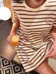 Basic & Casual Dresses Designer P Family Metal Triangle Stripe Cotton Round Neck Women's Short Sleeve T-shirt Dress Loose Thigh Disappearance 1KH8