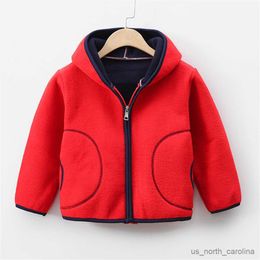 Giacche Inverno Kid Felpa con cappuccio spessa 0-6Y Abbigliamento manica lunga per bambini Autunno Boy Felpa con cappuccio tinta unita Neonate Felpa con cappuccio allentata casual R230805