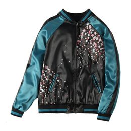 Mens Jackets Yokosuka Carp Embroidery Baseball Jacket Retro Silk Bomber Coat Spring Autumn Casual Couple 230804