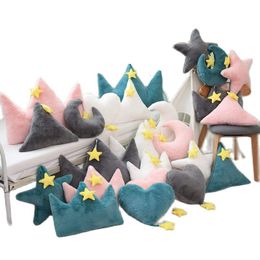 Plush Pillows Cushions Crown Plush Pillow Colorful Stuffed Soft Star Heart Shape Throw Pillow Moon Cushion Baby Kids Gift Girls Baby Room Decoration 230804