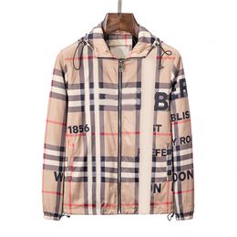 Fashion Mens Jacket Autumn And Winter Outwear Windbreaker Plaid Hoodie Zipper Hooded Jackets Coat Outside Hip Hop men s clothing M-3XL*16