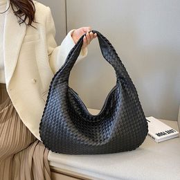 Evening Bags Vegan Leather Hobo Bag Handmade Woven Casual Female Half Moon Handbag Big Capacity Patchwork Zipper Women Tote Shoulder 230804