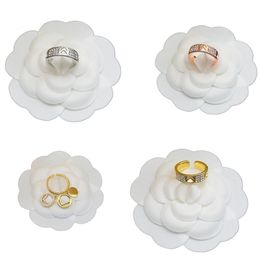 Designer Heart Rings Letter Love Ring For Men Luxury Jewelry Engagement Gift Ringe Band Silver Gold Rings Mens Womens unome
