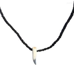 Pendant Necklaces Vintage Turquoise Horn Necklace Temperament Choker Fashion Jewelry Clavicle Chain Black Beaded Charm