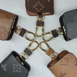 Luxury Designer Men Keychain Bags Hanging Buckle Unisex Wallet Women Zipper Smart Classic Brown Car Handmade Leather Pendant Key Chains Car KeyChains With Box