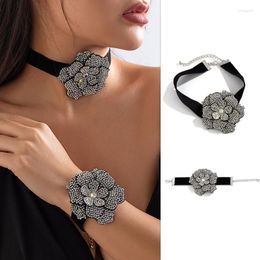 Chains Exaggerated Rhinestones Bracelet Short Choker Ornaments Novel Flower Collar Necklace European And American Jewellery T8DE