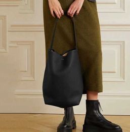 The Row bag Leather Autumn and Winter Large Capacity Commuter One Shoulder Handheld Tote Women's Small Design Bucket Bag Fashion goes with everythings