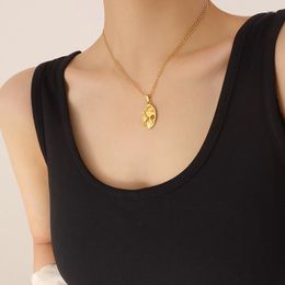 Pendant Necklaces European And American Geometric Portrait Oval Zircon Inlaid Necklace Summer Style Versatile Fashion Clavicle Chain