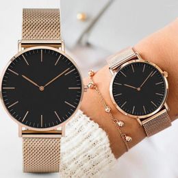 Wristwatches Ladies Rose Gold Watch Round Dial Quartz Movement Stainless Steel Strap Pointer Design Luxury Women Bracelet Wristwatch Gift