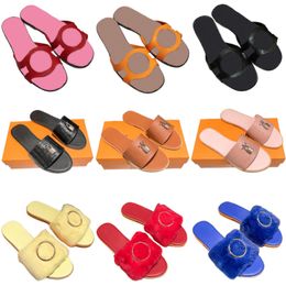 Slippers hollow out designer shoes luxury women's beach shoes flat heel platform shoes summer outdoor half slippers non slip old flower print round toe metal buckle