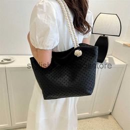 Shoulder 2023 New Personalised High Capacity Tote Women's Fashion Trend Woven Solid Colour Simple Handbagstylishhandbagsstorestylishhandbagsstore