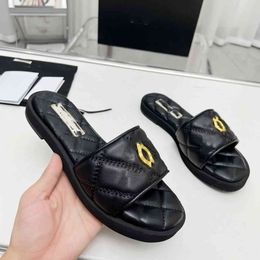 Designer women sandals quilted platform flats flats Low heels Buckle Channel slippers Ankle strap beach shoes Ccity Summer