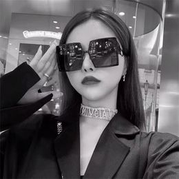 2023 New small red book big frame sunglasses big face small sunglasses female mirror elegant port wind metal sunglasses