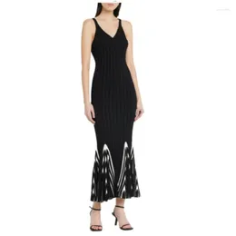 Casual Dresses 2023 Summer Sexy Halter V-neck Dress Feminine Temperament Office Ladies Striped Knit Maxi Skirts Simple Slim Women Clothing