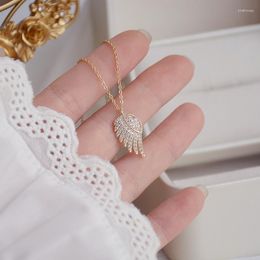 Pendant Necklaces Arrival Micro-inlaid Zircon Full Of Crystal Feathers Exquisite Daily For Woman Holiday Clavicle Chain Necklace