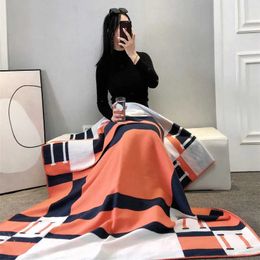 Designer Cashmere Blankets Luxury Letter Home Travel Throw Summer Air Conditioner Blanket Beach Blanket Towel Womens Soft Shawl 140*170cm