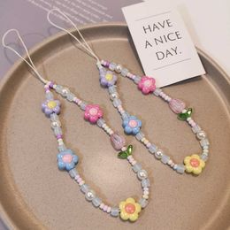 Cell Straps Charms Short Wrist Chain Handmade Beaded Small Flowers Round Beads Pendant Mobile Strap Universal Proof Sling Square Pendant