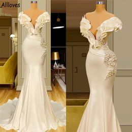 Pearls Beaded Off The Shoulder Mermaid Wedding Dresses Elegant Ivory Satin Ruffles Vintage Boho Bridal Gowns Sweep Train Vestidos 236Q