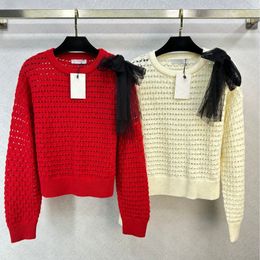 2023 FW Damen-Pullover, Strick-Designer-Tops mit ausgehöhltem Runway-Marken-Designer-Crop-Top, Wollschleife, Netz-Pin-Shirt, High-End-Elastizität, Pullover, Oberbekleidung, Strickwaren, Hemden