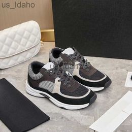 Dress Shoes 2023 Designer Calfskin Casual Shoes Reflective Sneakers Vintage Suede Leather Trainers Fashion Shoes Leisure Shoe Platform Laceup Women Me J230807