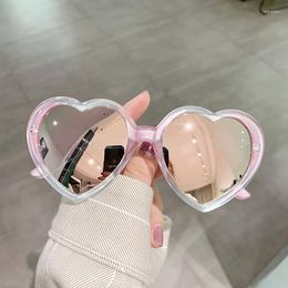Sunglasses Oversized Heart Shaped Polarised Girls Cute Trendy Love Fashion Eyewear For Women Beach Street Shooting Glasses UV400