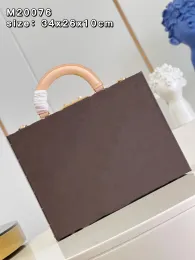 Schmuck Waschtisch -Reise -Hülle Bag Organizer Es verfügt über 3 Fächer für Ringe Halsketten Armbänder Ohren und Bangles und Storage Box