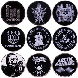 Pins Brooches Hippie Punk Heavy Metal Rock Band Music Brooch Enamel Pin Brooches Metal Badges Lapel Pins Jacket Jewelry Accessories Gifts HKD230807