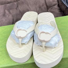 Luxury Flip Flop Woman G Designer Havaianas Ladies Brand Slippers With Letter Fashion Babouche Universal House Scuff Mule 6 Colours Popular