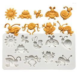 Baking Moulds Bee Butterfly Frog Snail Silicone Cake Mold Sugarcraft Cupcake Fondant Decorating Tools