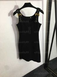 Damenkleider, Designer-Kleid für Damen, Sommerkleidung, modisches Metall-Schulterschnallen-Design, weich, gemütlich, ärmellos, Camisole-Röcke, Designer-eleganter Rock 55