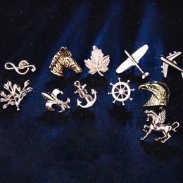 Pins Brooches Classic Mens Anchor Aeroplane Zinc Alloy Brooches Suit Formal Dress Coat Collar Lapel Pin Maple Leaves Emblem Animal Brooch Pins HKD230807