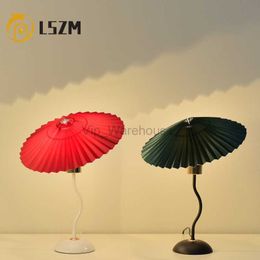 Pleated Umbrella Table Lamp Iron Master Bedroom Living Room Bedside Lamp for Bedroom Decorative Desk Lights Decoration Lighting HKD230807