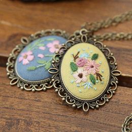 Chinese Products Pastoral Embroidery Pendant Kits With Needle Thread For Diy Art Crafts Earrings Bracelets Anklets Keychain Use