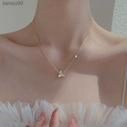 2022 925 sterling silver Little Bee Necklace Female Exquisite Clavicle Chain Shiny Zircon Pendant Birthday Gift Wedding Jewelry L230704