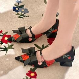 Dress Shoes Rose Printed Mary Jane French Retro Pointed Design High Heels Thick Heel Shallow Mouth Sexy Fashion Single Banquet