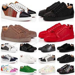 Luxuriöse niedrige rote Sneakers, berühmte Unterteile, Schwarz, Weiß, Splitter, Rotgold, geschnittenes Leder, Spikes-Schuhe, Splike-Nieten, Tripler-Loafer, Vintage-Plateau-Trainer, Herren-Damen-Trainer