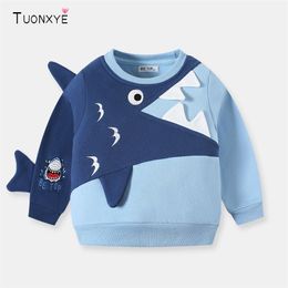 Hoodies Sweatshirts TUONXYE Winter Boys Long Sleeve Velvet Cute Cartoon Shark Embroidery Soft Cotton Baby Children s Pullover Clothes 230807