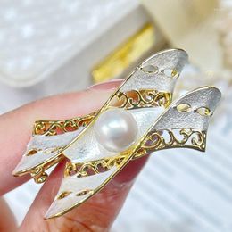 Brooches MeibaPJ Natural White Pearl Corsage Brooch Fashion Sweater Jewelry For Women Empty Tray