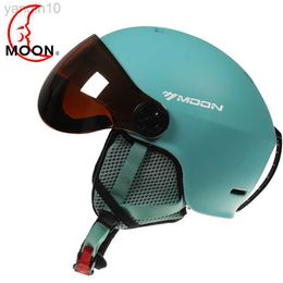 Ski Helmets MOON High Quality Skiing Helmet Goggles Integrally-Molded PC+EPS Outdoor Sports Ski Snowboard Light-colored Items For Unisex HKD230808