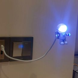 Other Home Decor USB Night Light LED Astronaut Lamp Desk Flexible Nightlight 5V Reading Table Space Man Decoration For Laptop 230807