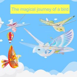 ElectricRC Animals Flying Birds Electronic Mini RC Drone Toys Helicopter 360 Degree Bird Toy 24 GHz Remote Control EBird 235x275x70mm 230807