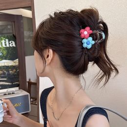 2023 New Cute Sweet Colour Contrast Flowers Girl Hair Claws for Women Elegant Hair pins Shark Clips Fashion Hair Accessories