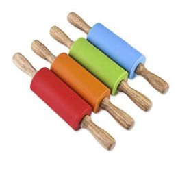Dough Pastry Roller Stick 23cm Wooden Handle Silicone Rolling Pin for Kids Baking Tools Kitchen Noodles tool