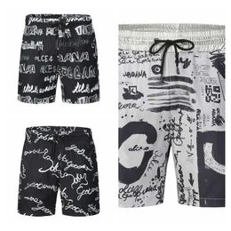 Designer men's Shorts Classic plaid striped alphabet Print beach Pants Clothing High Street style Summer men's hip hop M-3XL