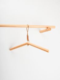 Hangers Creative Hand-Made Wooden Clothes Hanger Japan Style Eco Natural Beech Wood Wardrobe Organizer Household/Clothing Store