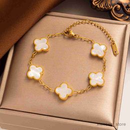 Bracelets 18K Gold Plated Classic Fashion Bracelet Designer Jewellery Elegant Mother-of-Pearl Bracelets For Women and Men High Quality R230808