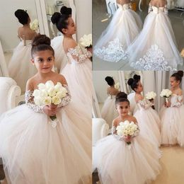 Cheap Blush Pink Flower Girls Dresses For Weddings Long Sleeves Lace Appliques Ball Gown Sweep Train Birthday Girl Communion Pagea209K