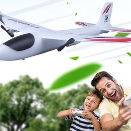 LED Flying Toys FX818 24G EPP Remote Control RC Aeroplane Glider Toy with Light Kids Gift 230807